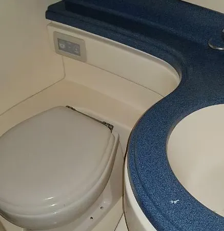 Πλωτό κατάλυμα Motorboat Murano In